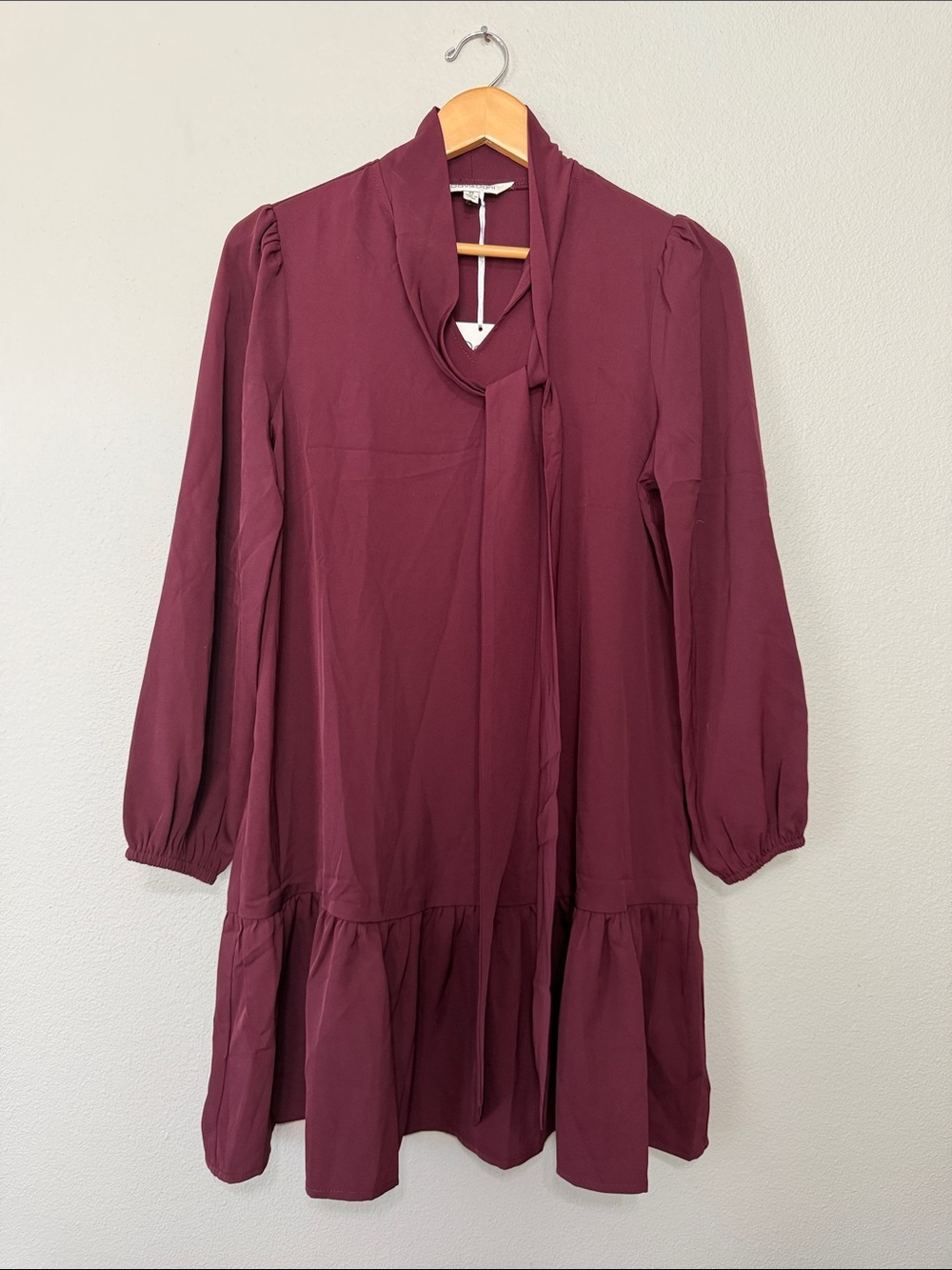 Davi & Dani Long-Sleeve Tie-Neck Burgundy‎ Dress Women’s XS Flowy